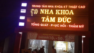 Mẫu biển hiệu phòng khám đèn LED độc đáo, bắt mắt